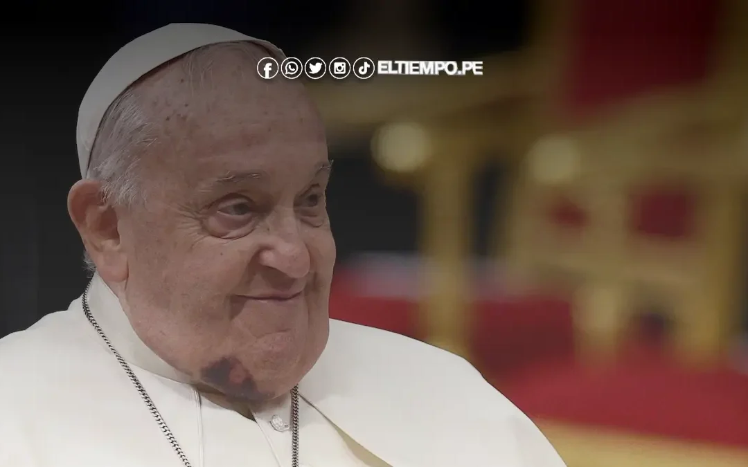 El papa Francisco presenta una nueva mejoría durante su hospitalización