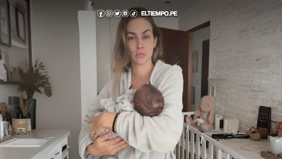 Anahí de Cárdenas y su bebé