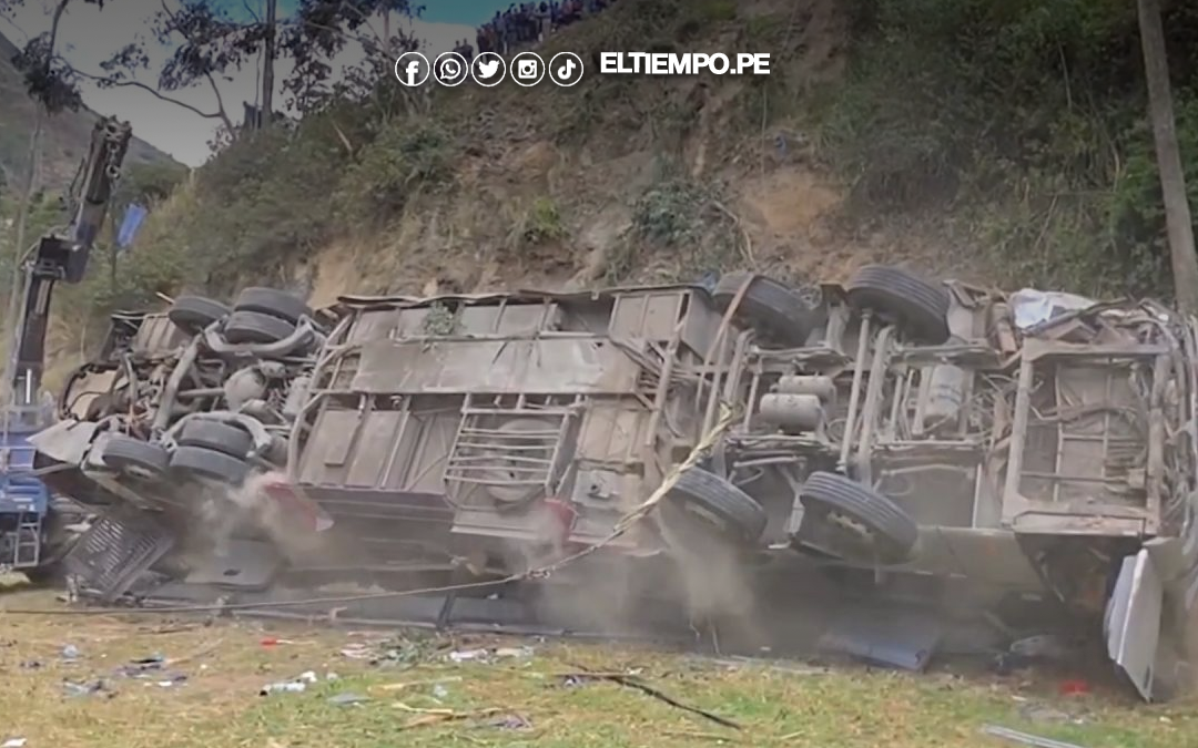 Junín: Caída de bus deja 18 muertos y más de 30 heridos