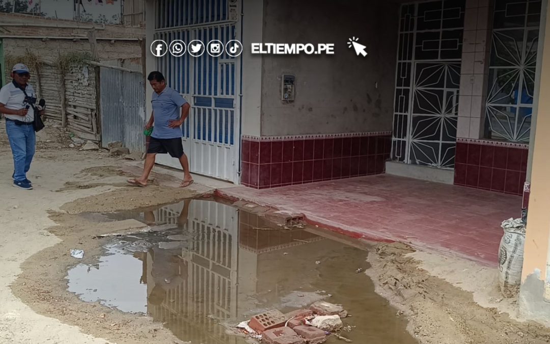 Desagües inundan calles y dormitorios de vecinos en La Unión