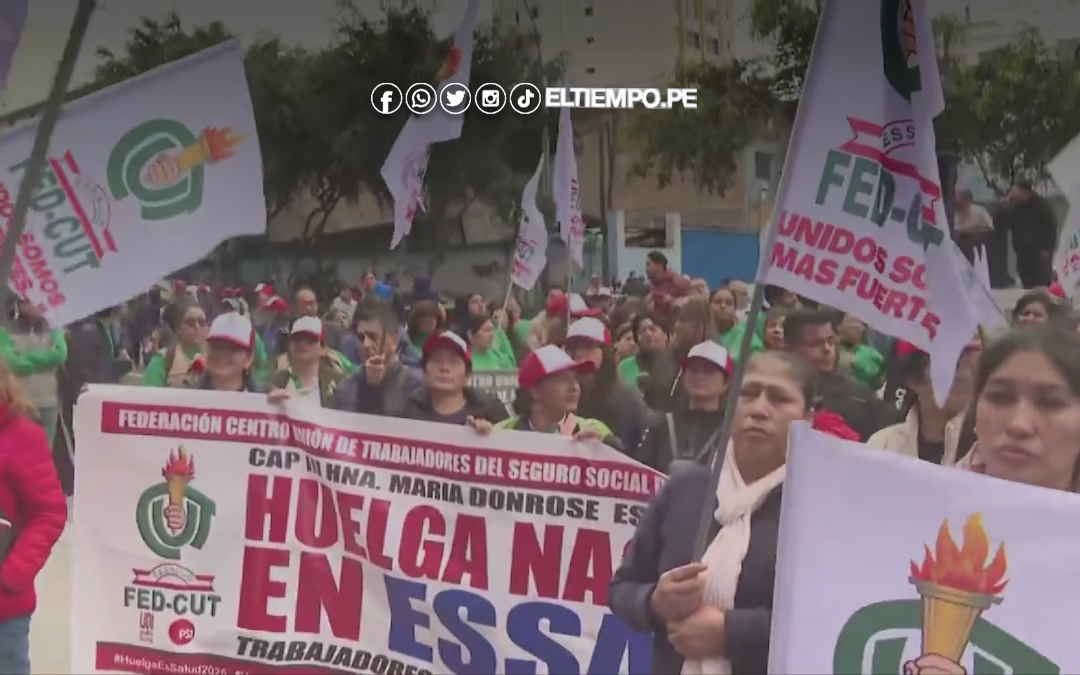 Trabajadores de EsSalud inician huelga indefinida: peligran servicios de 13 millones de asegurados