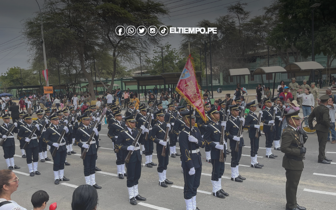 Desfile escolar en piura: Más de 2,000 alumnos desfilaron con orgullo patrio en la Av. San Martín