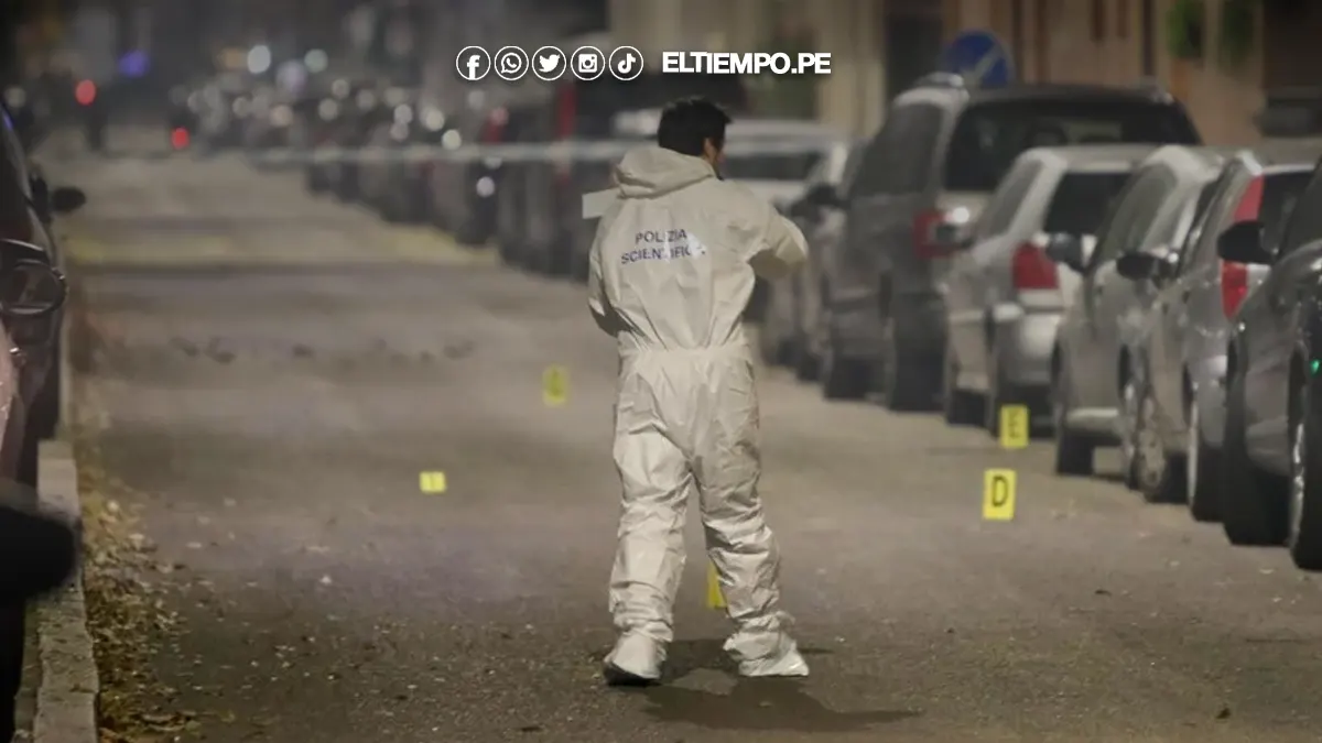 Anciana muere al ser aplastada por un vecino que saltó desde el cuarto piso de un edificio Anciana muere al ser aplastada por un vecino que saltó desde el cuarto piso de un edificio