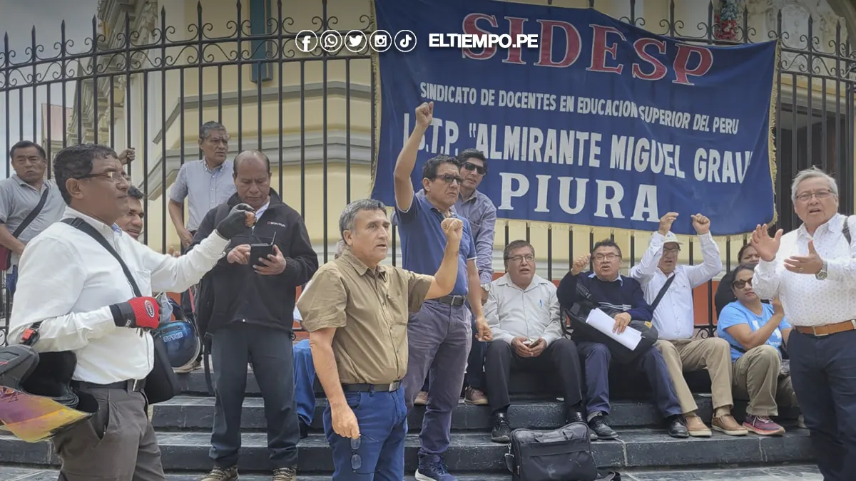 Estudiantes cumplen 20 días sin clases por huelga de docentes Estudiantes cumplen 20 días sin clases por huelga de docentes