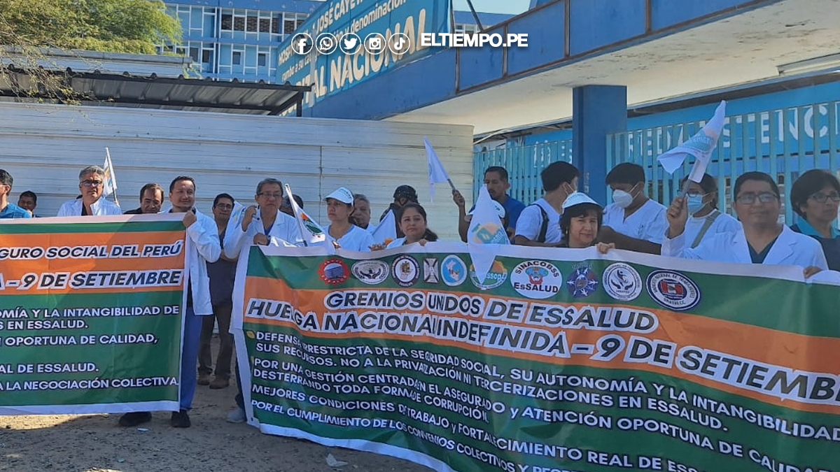 Huelga indefinida en EsSalud obliga a reprogramar má