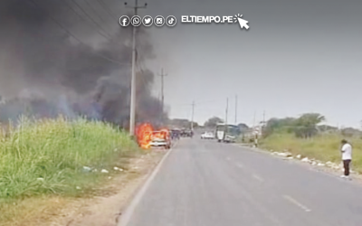 Auto se incendia en la vía Piura – La Unión