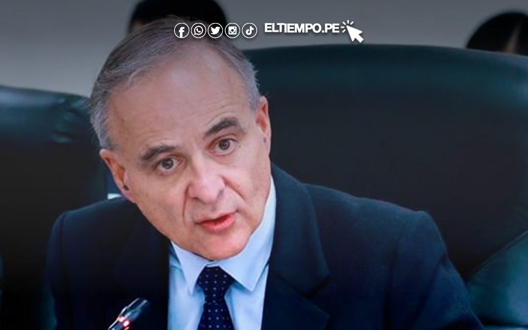 Exministro Jorge Montero denuncia mercado negro de ‘reinfos’ usados para legalizar minería ilegal en el país