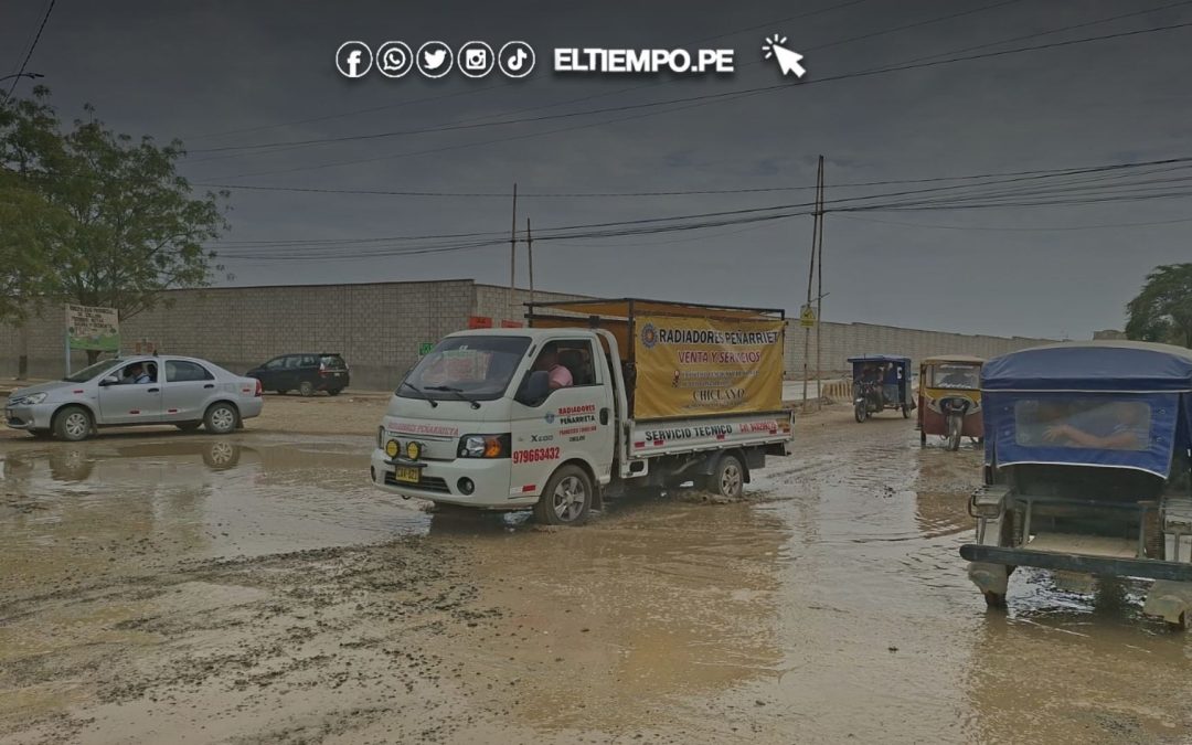 Nuevo colapso de desagües en Sullana genera olores nauseabundos