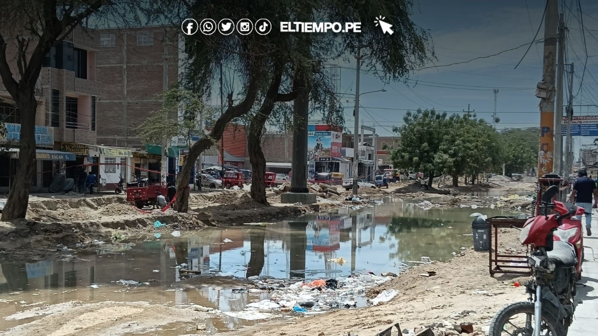 colapso de desagues en sullana (1)