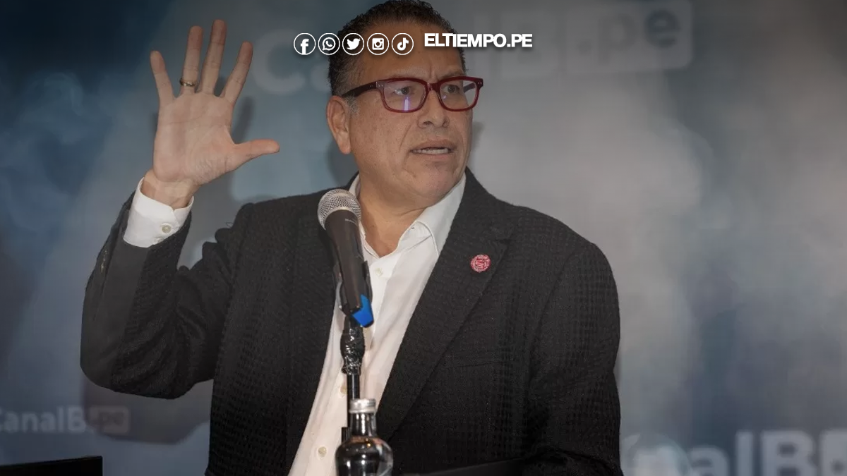Phillip Butters renuncia a Avanza País y pone fin a su candidatura