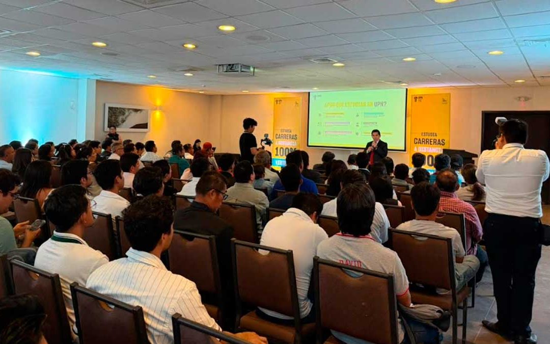 Conferencia en Piura destacó el valor del contenido digital para liderar y emprender